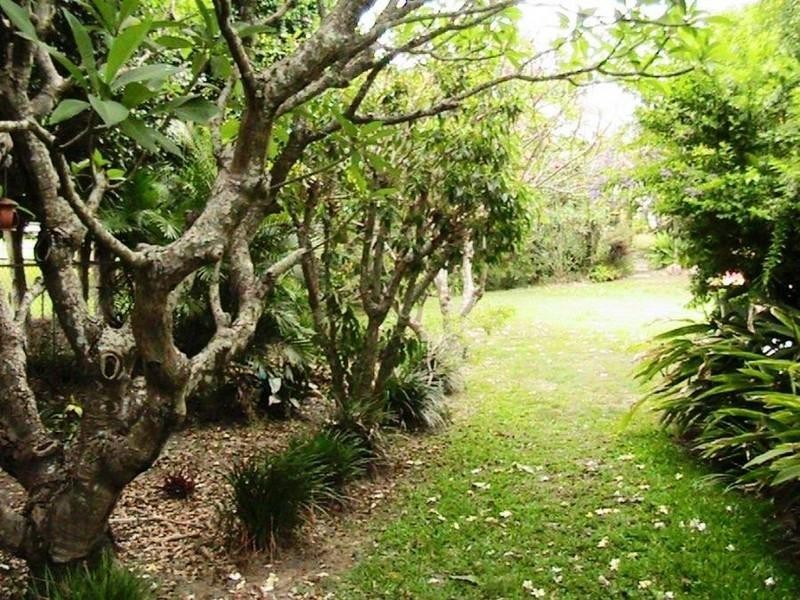 12 Inglis Street, Grange QLD 4051