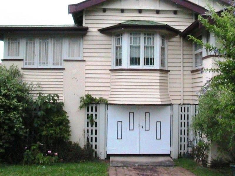 12 Inglis Street, Grange QLD 4051