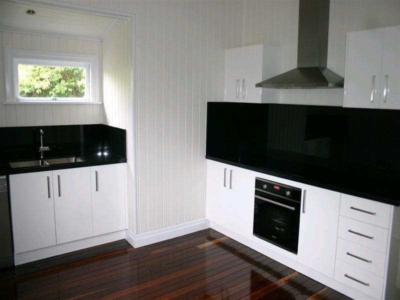 13 Uxbridge Street, Grange QLD 4051