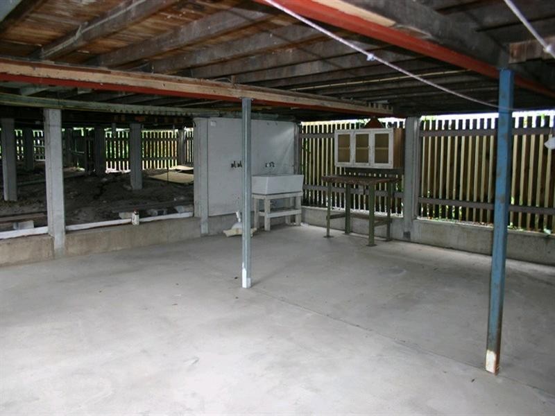 13 Uxbridge Street, Grange QLD 4051