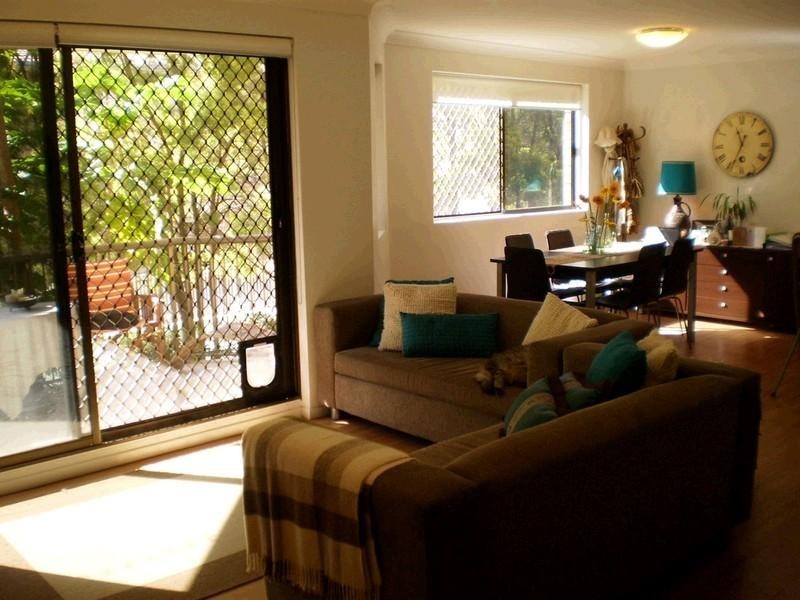 2/48 Swan Street, Gordon Park QLD 4031