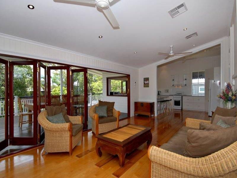 18 Market Street, Newmarket QLD 4051