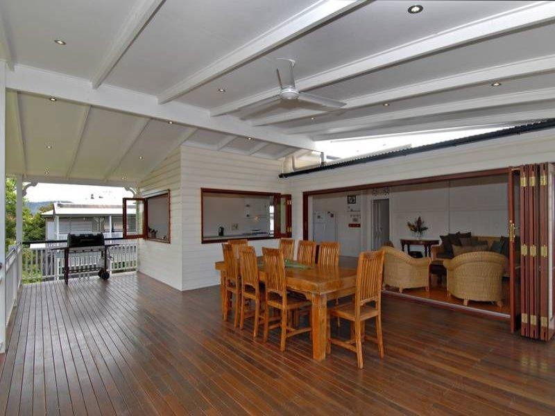 18 Market Street, Newmarket QLD 4051