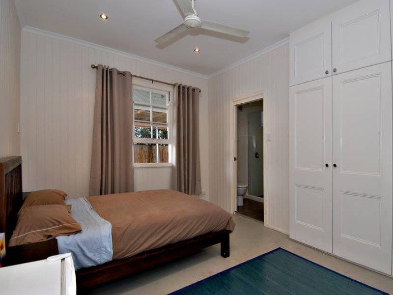 18 Market Street, Newmarket QLD 4051