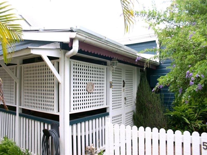 5 Storkey Street, Windsor QLD 4030