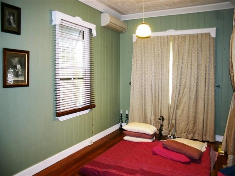5 Storkey Street, Windsor QLD 4030