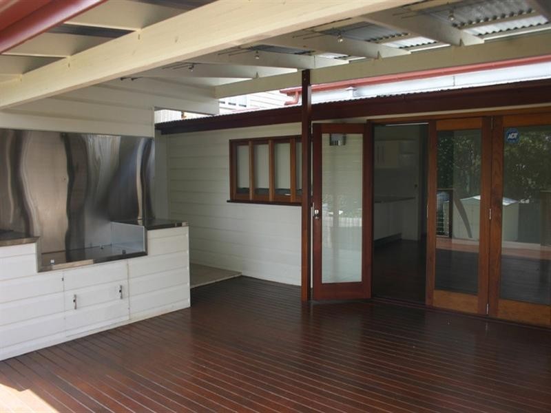 66 Stoneleigh Street, Albion QLD 4010