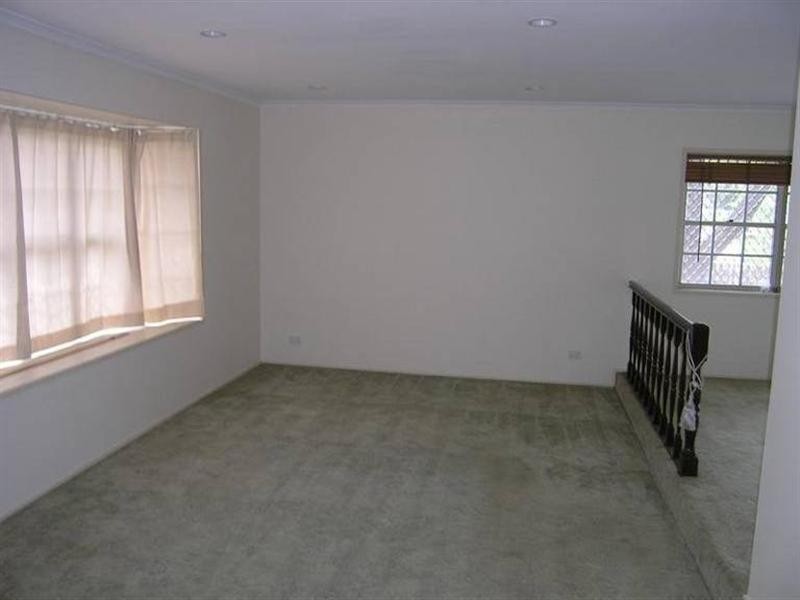 1023 Creek Road, Carindale QLD 4152