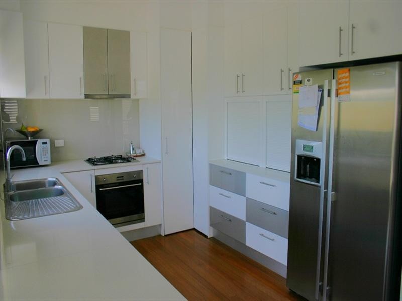 32 South Street, Newmarket QLD 4051