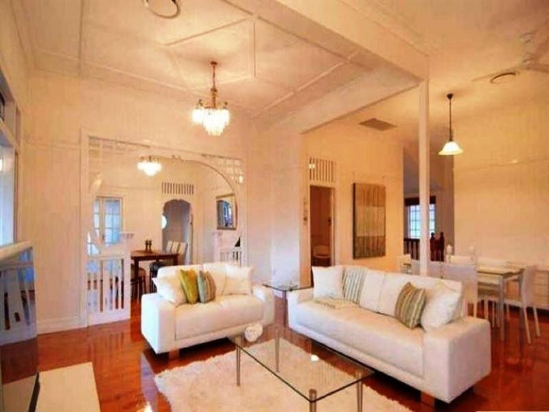 12 Alderley Avenue, Alderley QLD 4051