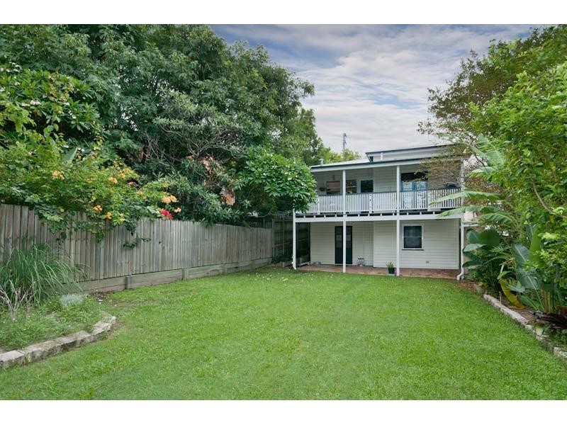 9 Terrace Street, Newmarket QLD 4051