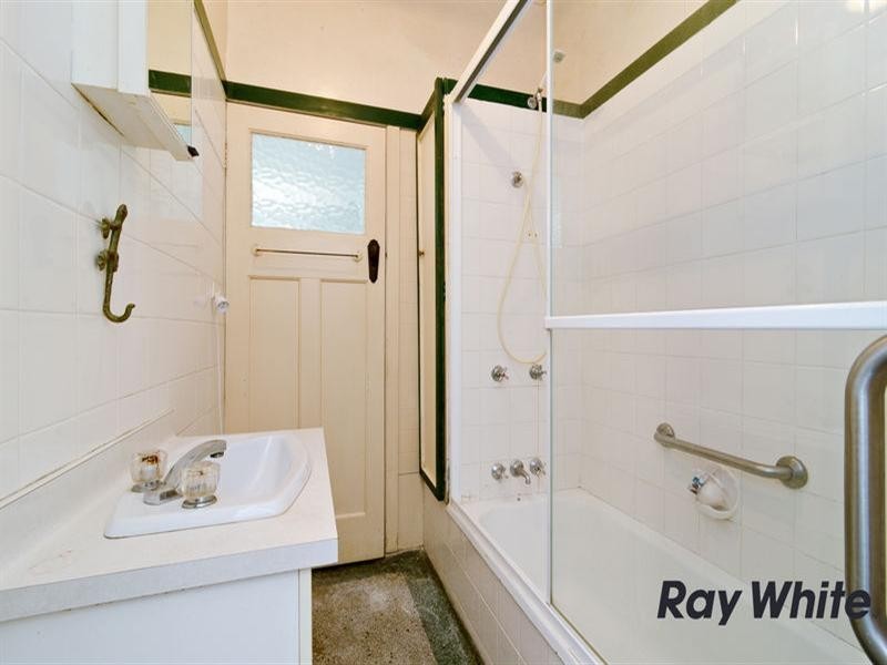 5 Carroll Crescent, Grange QLD 4051