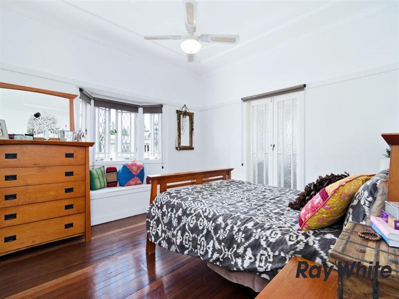 5 Carroll Crescent, Grange QLD 4051