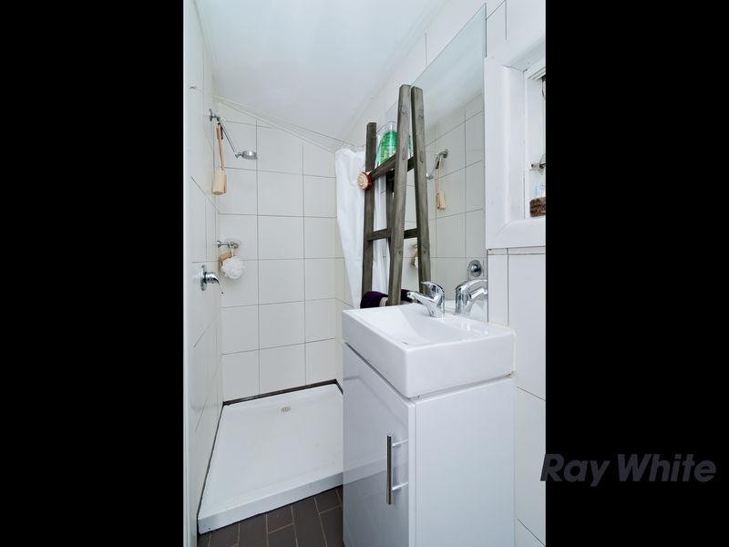 5 Carroll Crescent, Grange QLD 4051