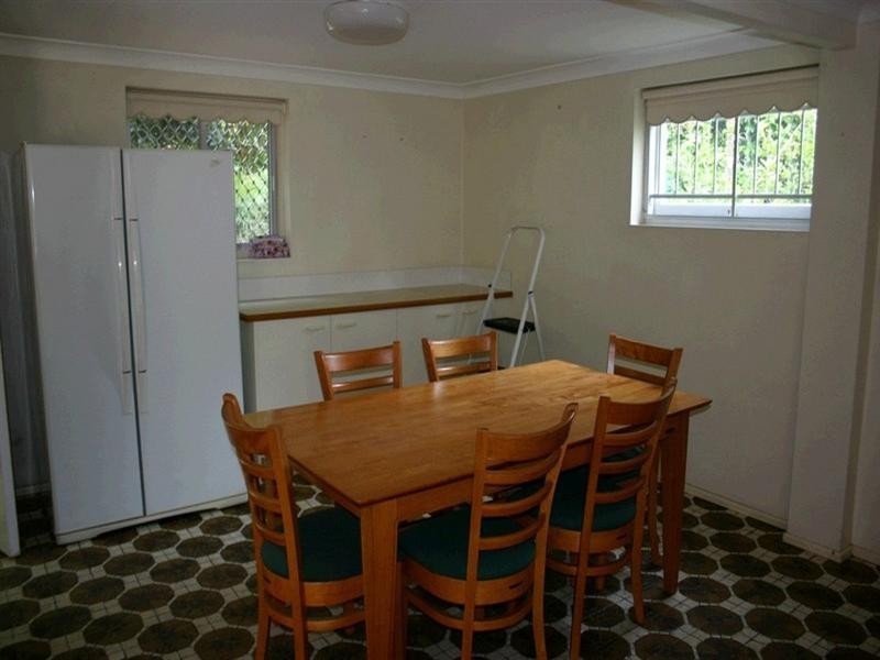 23 Eighth Avenue, Wilston QLD 4051