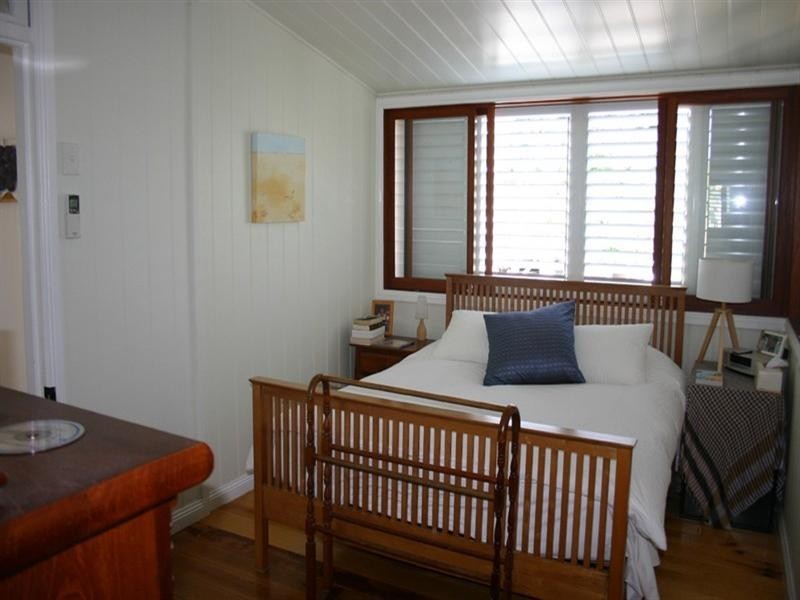 12 Swan Terrace, Windsor QLD 4030