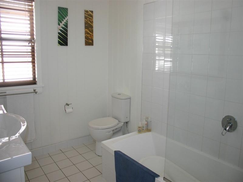 12 Swan Terrace, Windsor QLD 4030