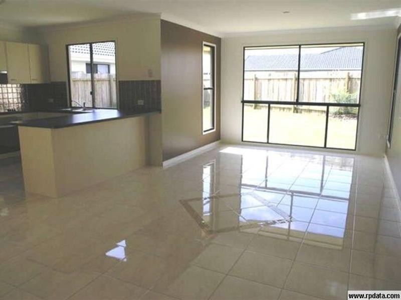 4 Cougal Circuit, Caloundra West QLD 4551