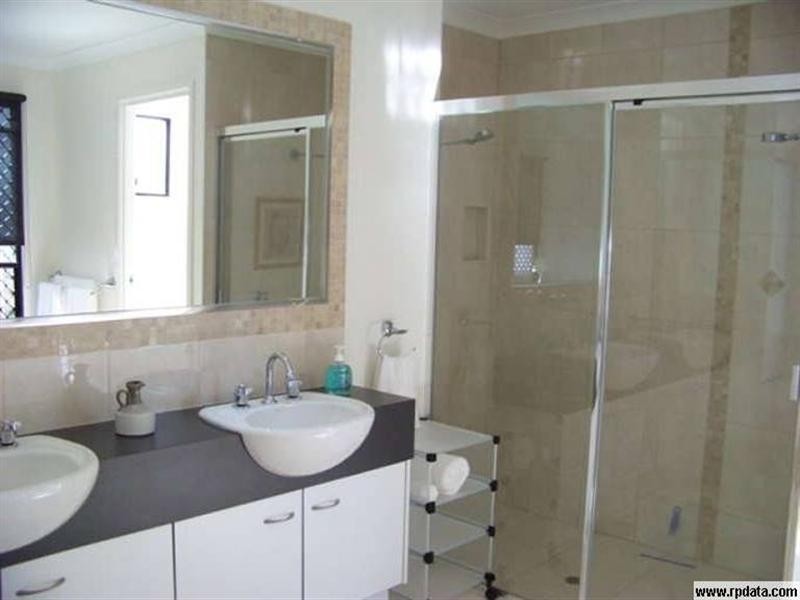 4 Cougal Circuit, Caloundra West QLD 4551