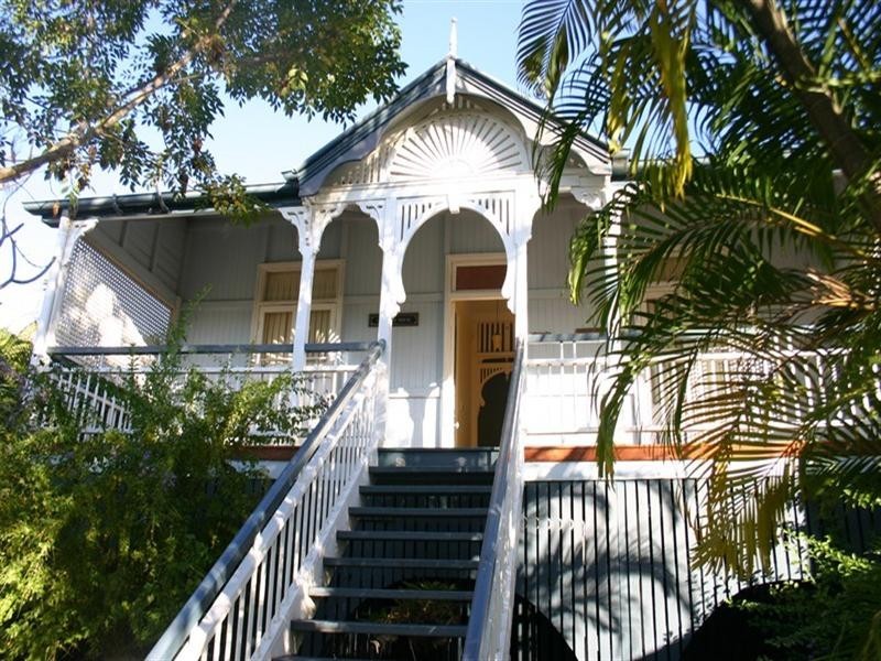 34 Garrick Terrace, Herston QLD 4006