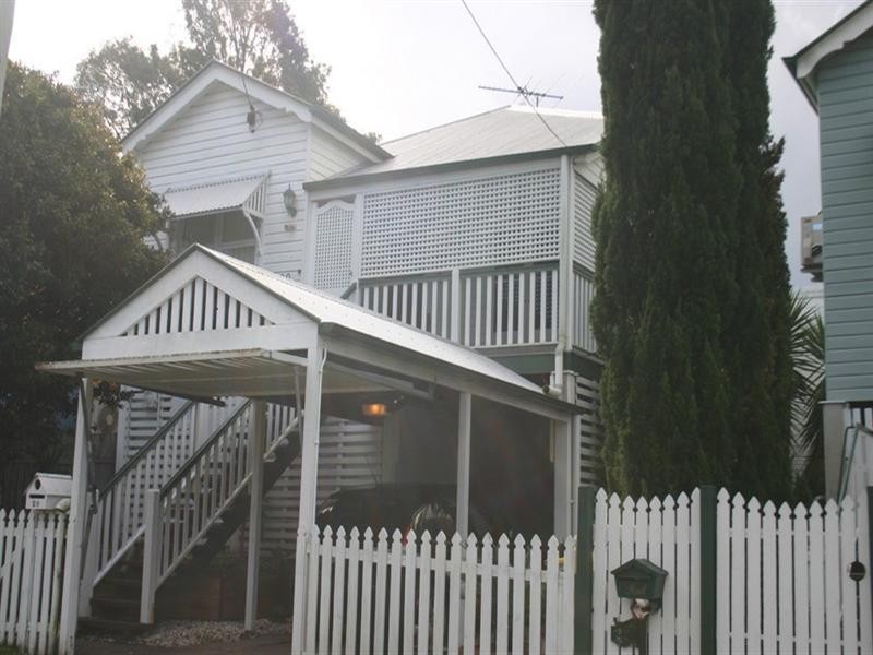 20 Ada Street, Windsor QLD 4030