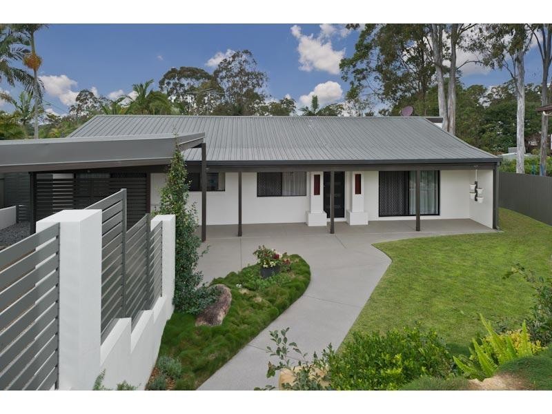 30 Bordeau Crescent, Petrie QLD 4502