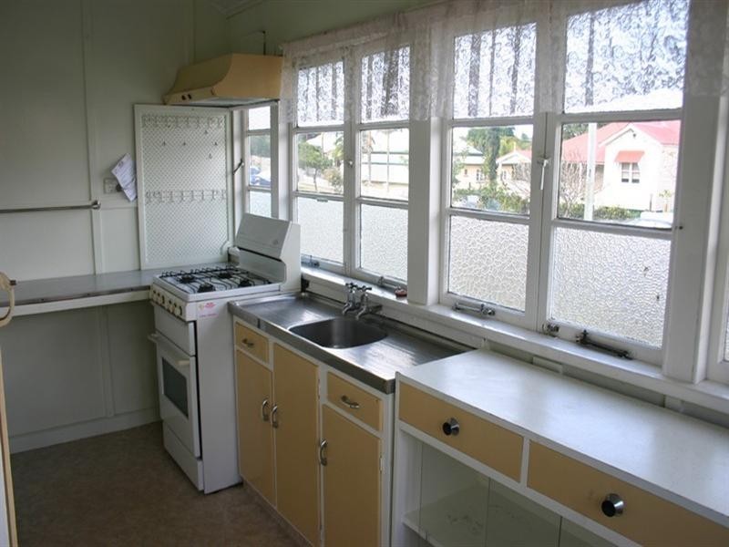 2/91 Sixth Avenue, Windsor QLD 4030