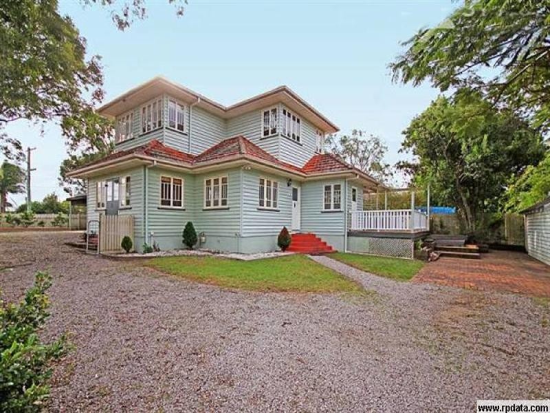 303 Banks Street, Ashgrove QLD 4060