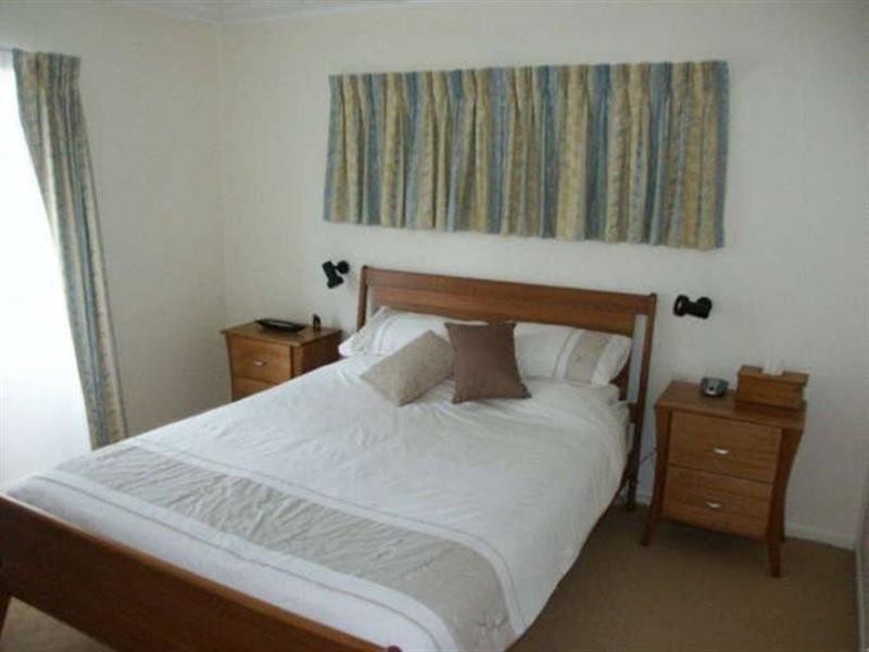 7 Allara Crescent, Ferny Hills QLD 4055