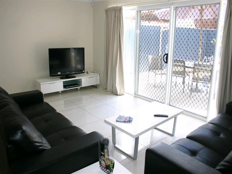 Rm 5/8 Lucy Street, Albion QLD 4010