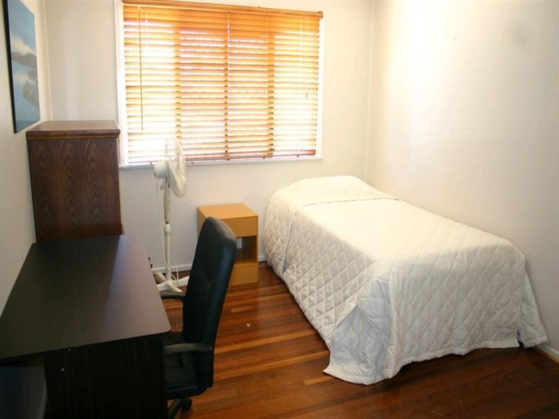 23 Eighth Avenue, Wilston QLD 4051