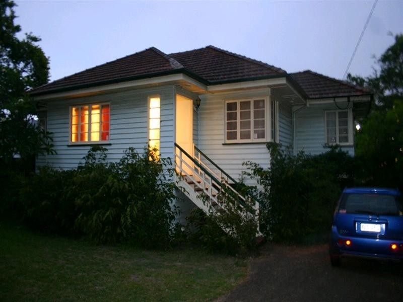 19 Caithness Street, Kedron QLD 4031