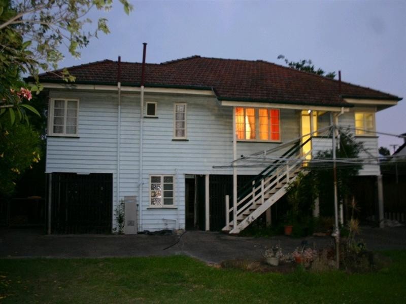 19 Caithness Street, Kedron QLD 4031