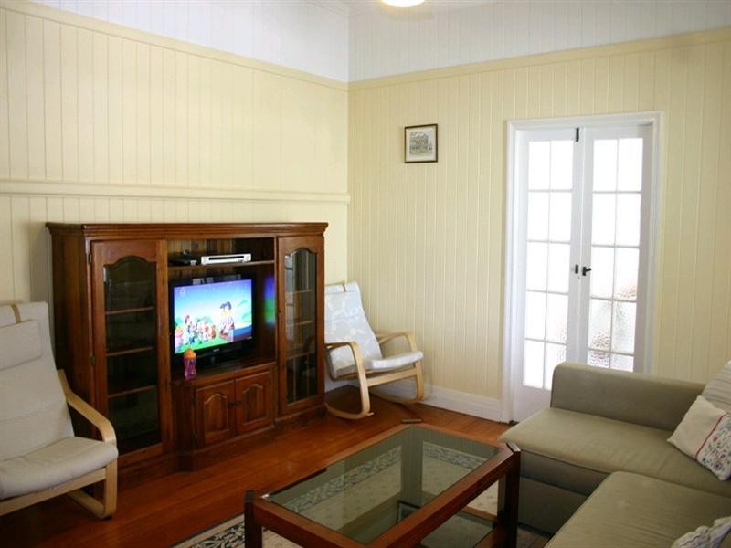 25 Aberleigh Road, Herston QLD 4006