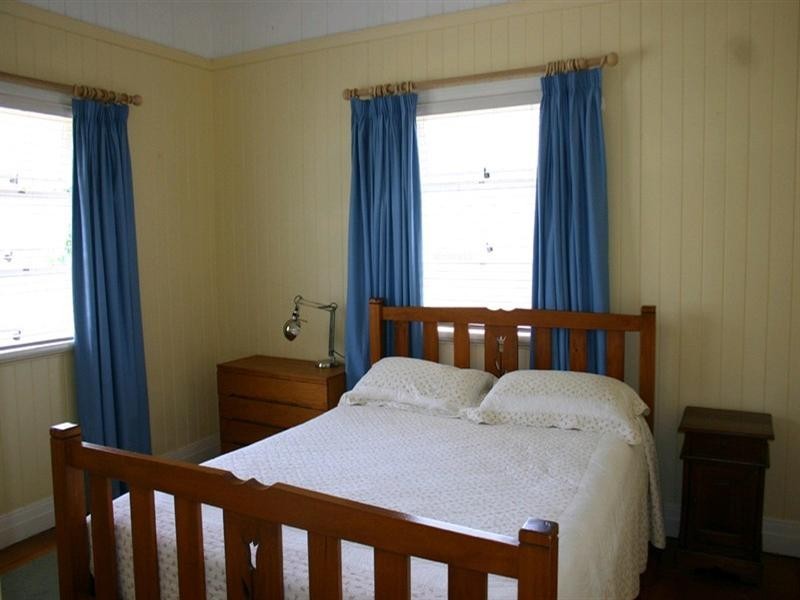 25 Aberleigh Road, Herston QLD 4006