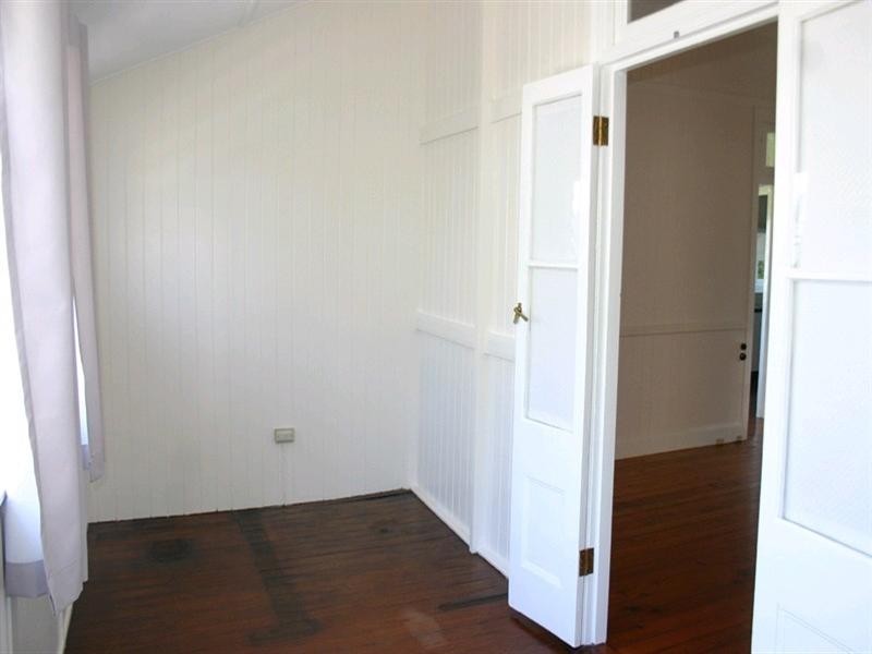 11 Dover Street, Wilston QLD 4051