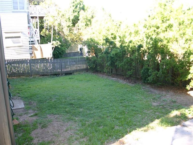 11 Dover Street, Wilston QLD 4051