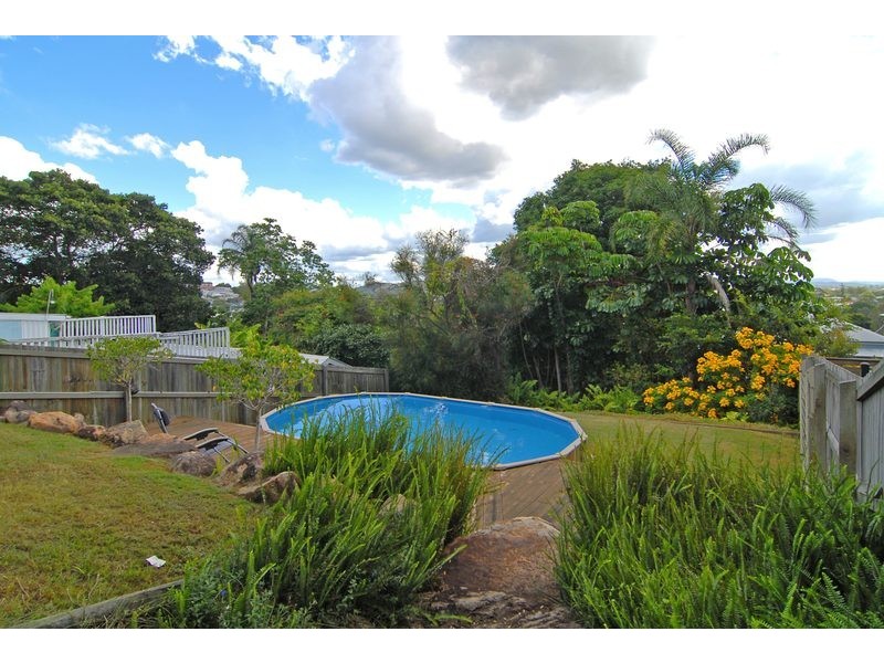 16 Plymouth Street, Alderley QLD 4051