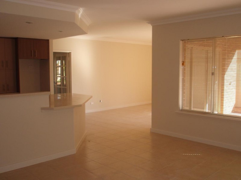 8A Chatton Street, Dianella WA 6059