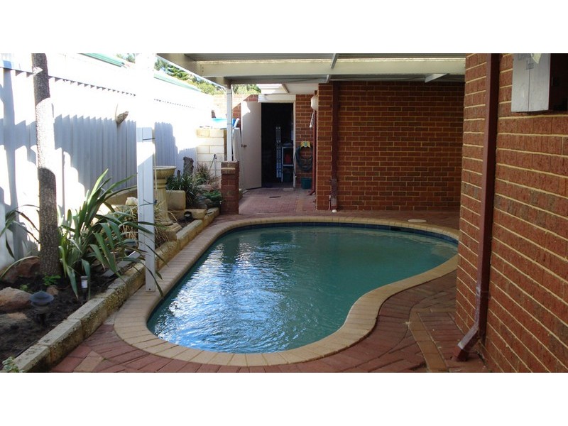 466 Shenton Avenue, Iluka WA 6028