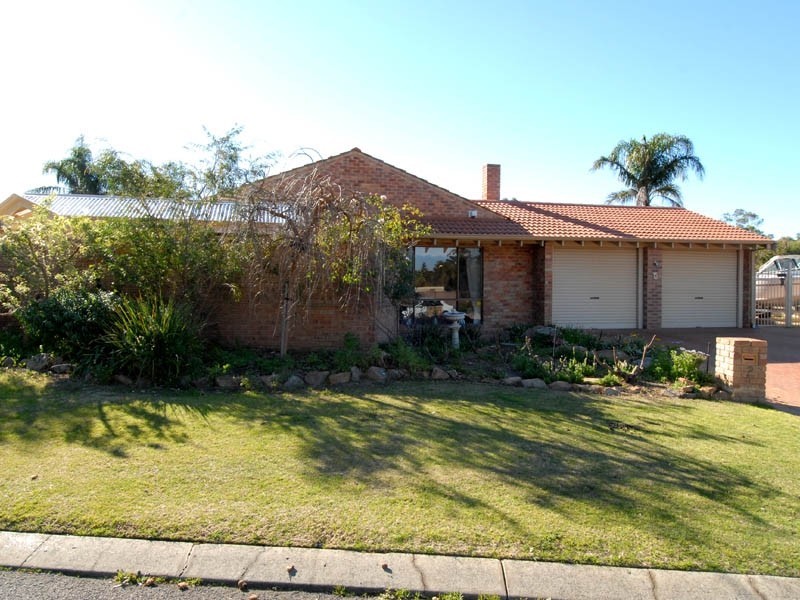 2 Pillapai Court, Kingsley WA 6026