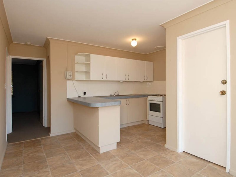 2/5 Western Avenue, Yokine WA 6060
