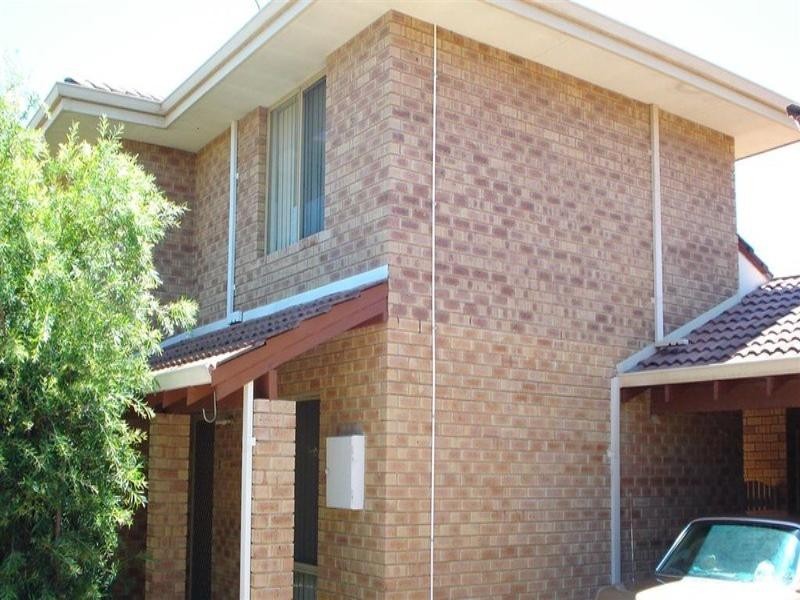 2/5 Yarruk Street, Yokine WA 6060