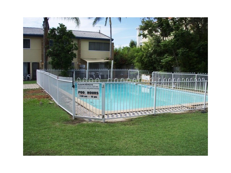 Chevron Island QLD 4217