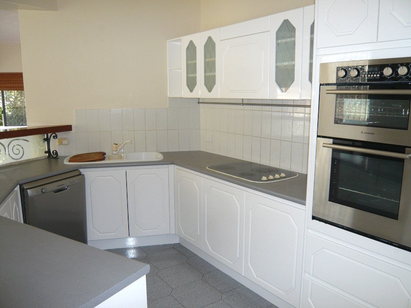 41 Sunrise Boulevard, Surfers Paradise QLD 4217