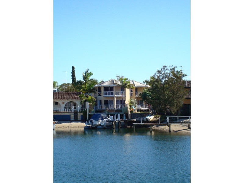 41 Sunrise Boulevard, Surfers Paradise QLD 4217