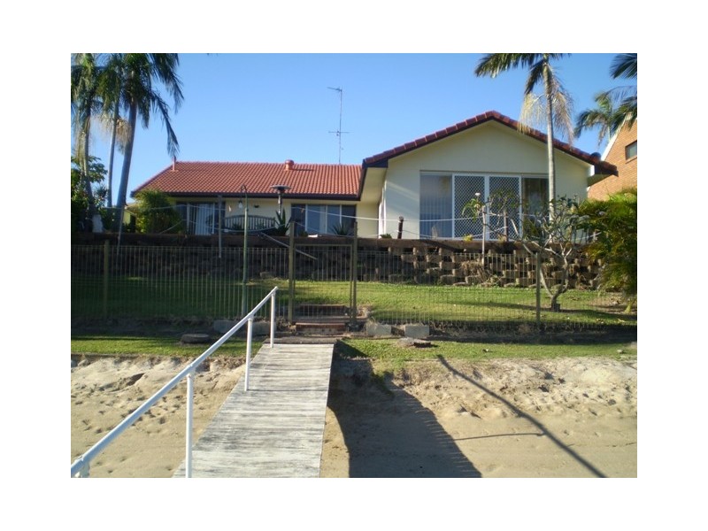 Broadbeach Waters QLD 4218