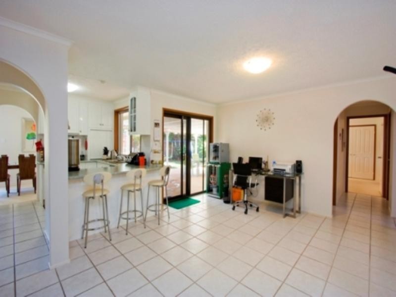 Broadbeach Waters QLD 4218