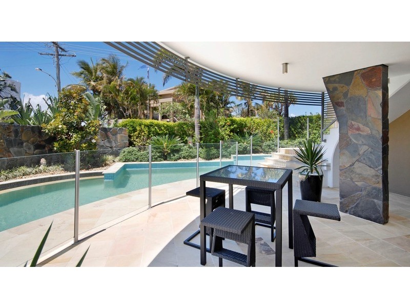 36 Hedges Avenue, Mermaid Beach QLD 4218