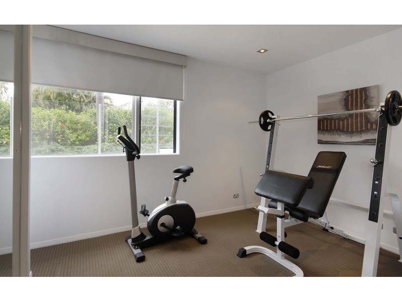 36 Hedges Avenue, Mermaid Beach QLD 4218